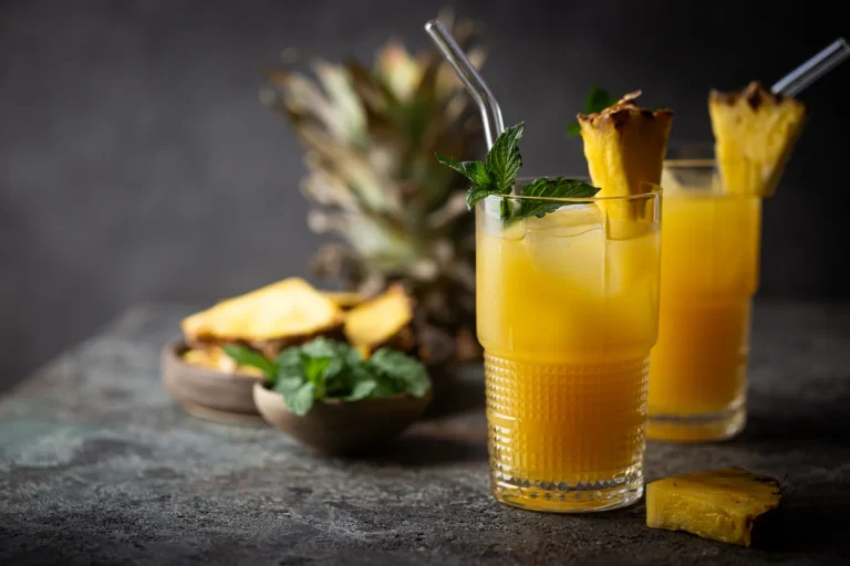 The Piña: A Perfect Blend of Mezcal and Pineapple