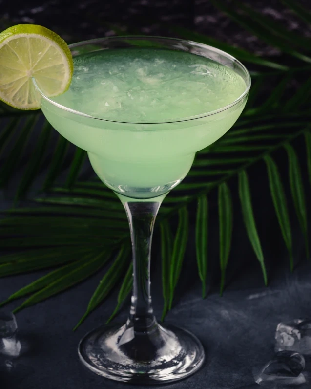 Mezcal Daiquiri: Un Giro a un Clásico